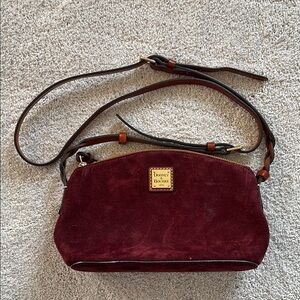 SOLD‼️ Dooney & Bourke Burgundy Suede Crossbody Bag